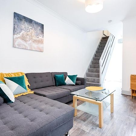 Walk To Swansea Stadium, 3 Rooms, Smart Tv'S Экстерьер фото