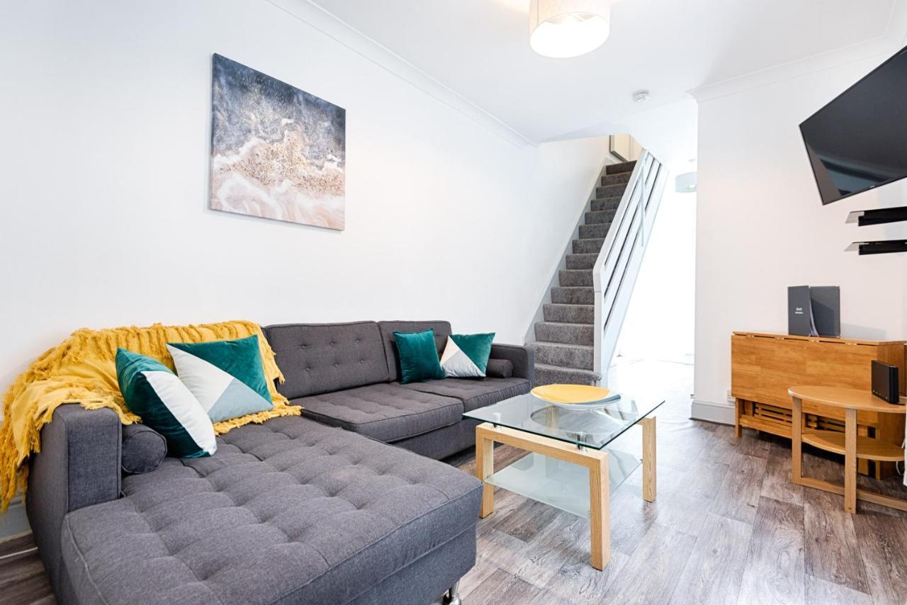Walk To Swansea Stadium, 3 Rooms, Smart Tv'S Экстерьер фото