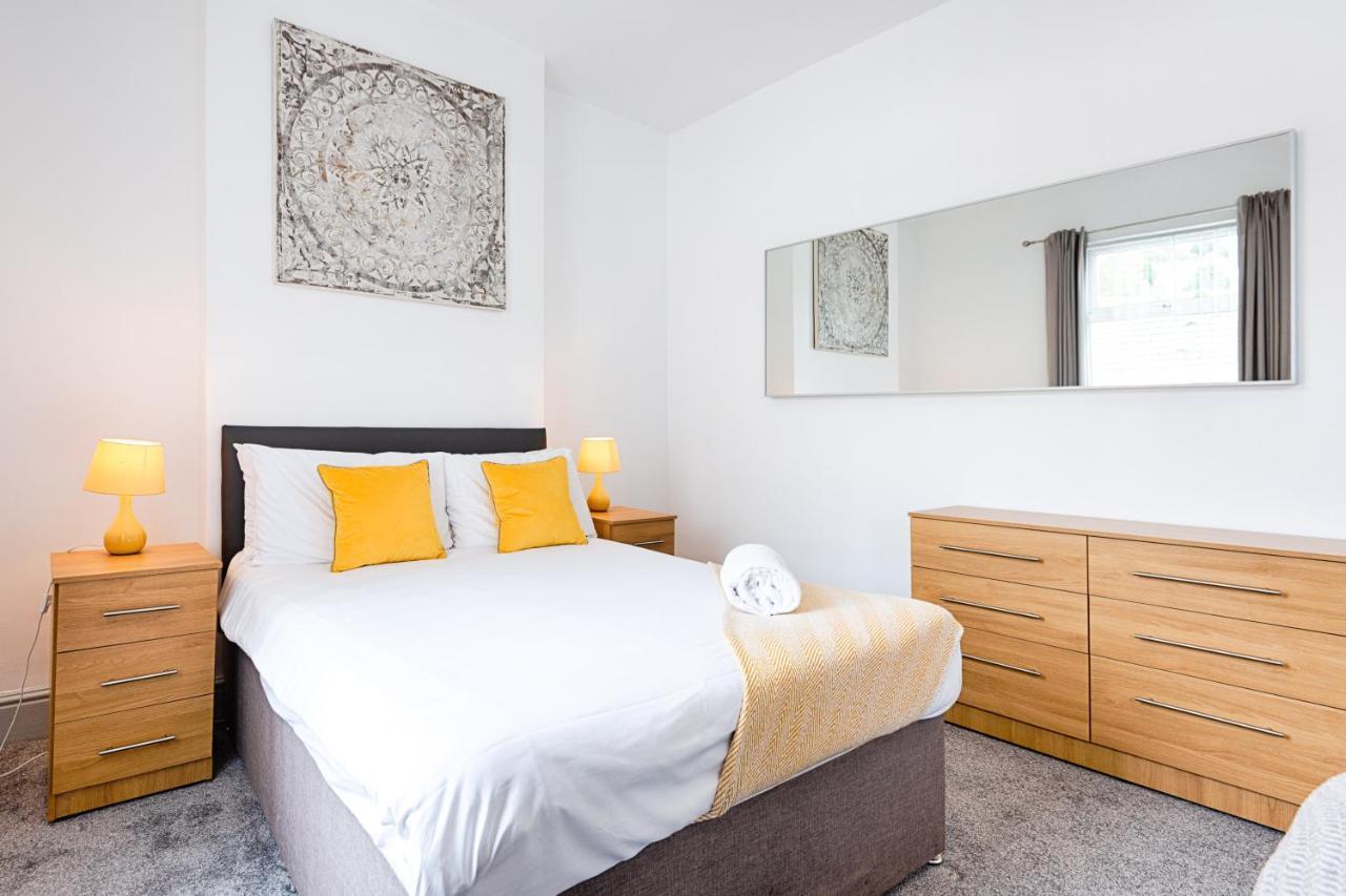 Walk To Swansea Stadium, 3 Rooms, Smart Tv'S Экстерьер фото